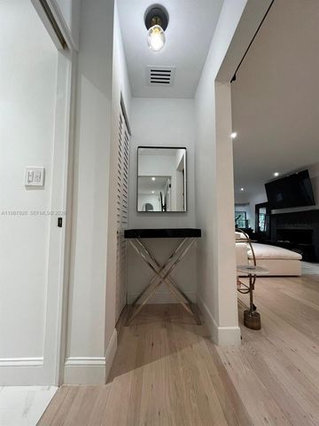 5173 Alton Rd, Miami Beach, FL 33140