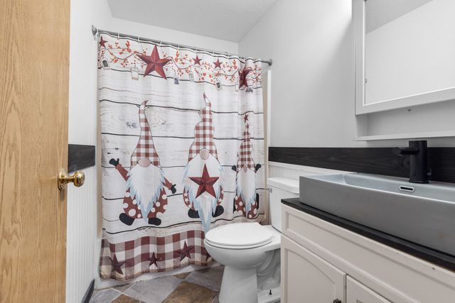 117 Drew Court, Poplar Grove, IL 61065