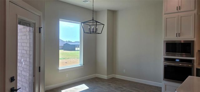 1163 Wolf Creek Drive, Blanchard, OK 73010