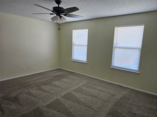 1205 Beeblossom Drive, Desoto, TX 75115