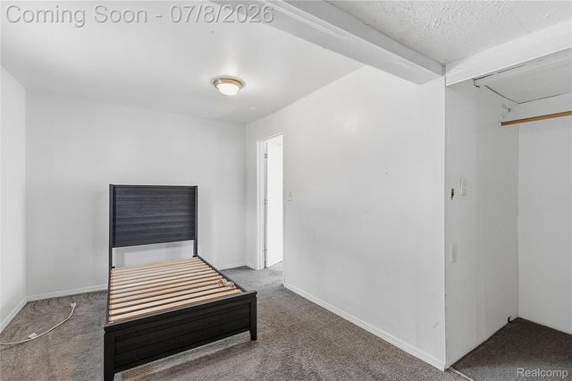 23074 Powell Avenue, Hazel Park, MI 48030