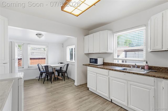 23074 Powell Avenue, Hazel Park, MI 48030