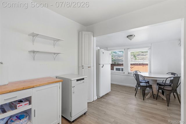 23074 Powell Avenue, Hazel Park, MI 48030