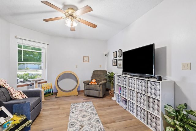 1940 48th Street Court, Marion, IA 52302