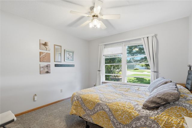 1940 48th Street Court, Marion, IA 52302