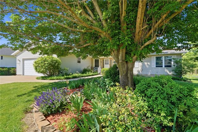 1940 48th Street Court, Marion, IA 52302
