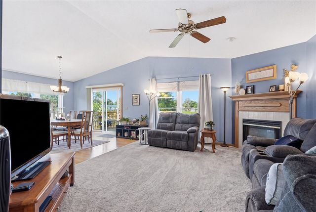 1940 48th Street Court, Marion, IA 52302