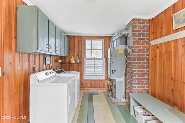 216 W Bay Street, Saint James, NC 28461