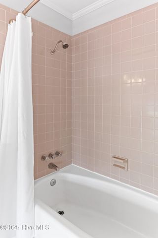 216 W Bay Street, Saint James, NC 28461