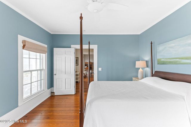 216 W Bay Street, Saint James, NC 28461