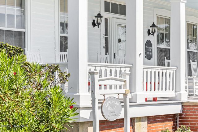 216 W Bay Street, Saint James, NC 28461