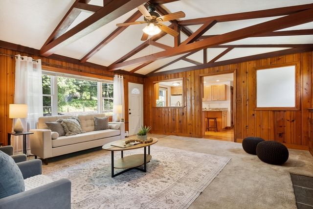 203 Center Depot Rd, Charlton, MA 01507