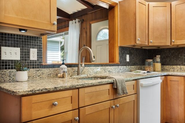 203 Center Depot Rd, Charlton, MA 01507
