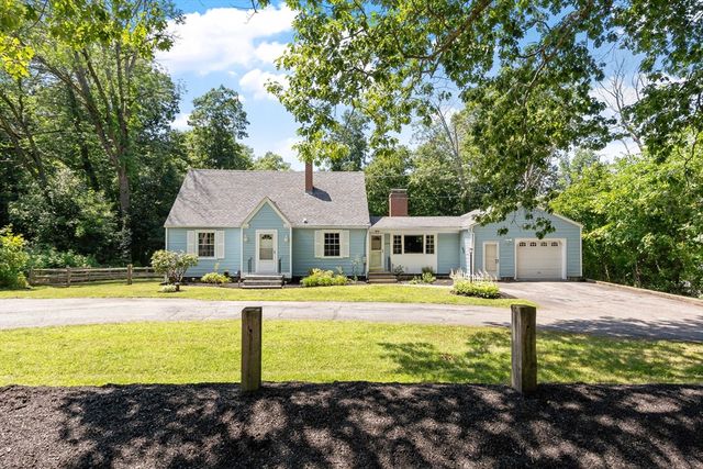 203 Center Depot Rd, Charlton, MA 01507