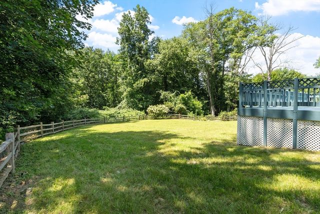 203 Center Depot Rd, Charlton, MA 01507