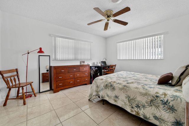 622 Hummingbird Lane, Delray Beach, FL 33445