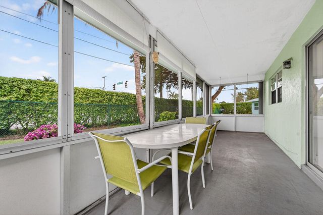 622 Hummingbird Lane, Delray Beach, FL 33445