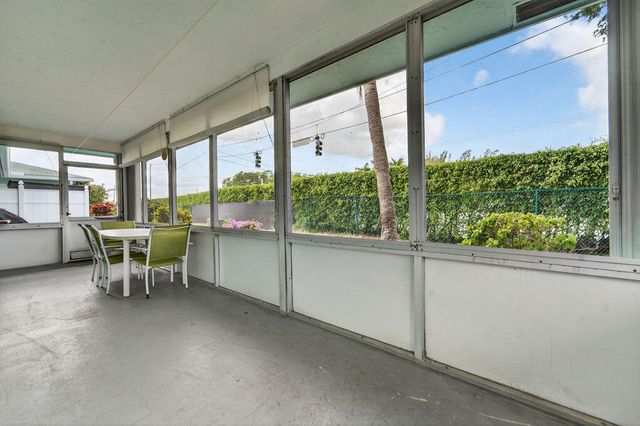 622 Hummingbird Lane, Delray Beach, FL 33445