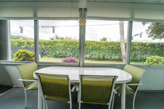 622 Hummingbird Lane, Delray Beach, FL 33445