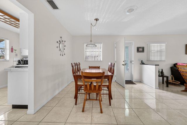 622 Hummingbird Lane, Delray Beach, FL 33445