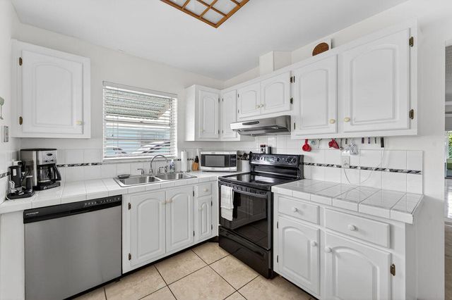 622 Hummingbird Lane, Delray Beach, FL 33445