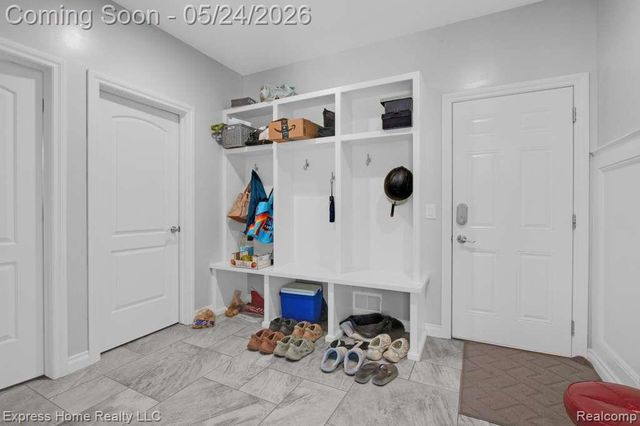 56713 Peach Tree Lane, Macomb, MI 48042