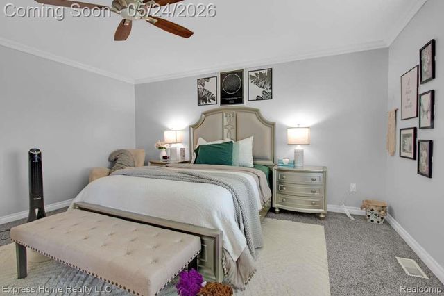56713 Peach Tree Lane, Macomb, MI 48042
