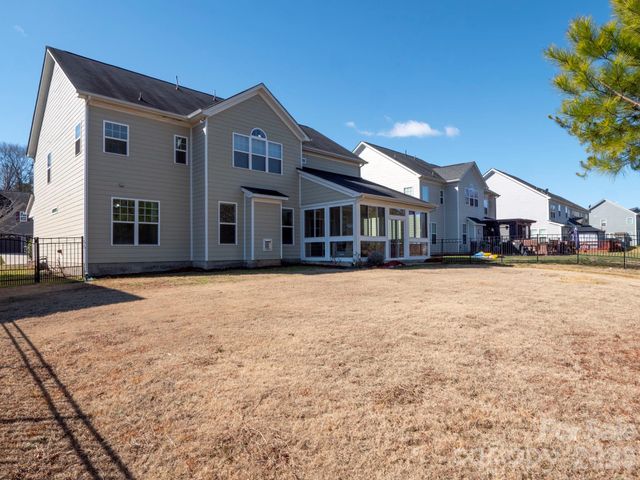 11587 Macallano Drive, Charlotte, NC 28215