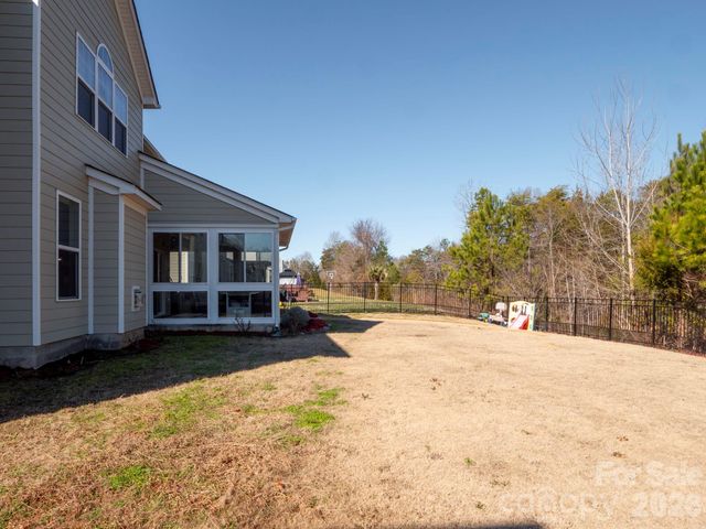 11587 Macallano Drive, Charlotte, NC 28215