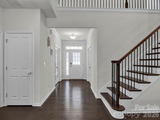 11587 Macallano Drive, Charlotte, NC 28215