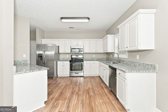 2825 Everwood Pte, Marietta, GA 30008