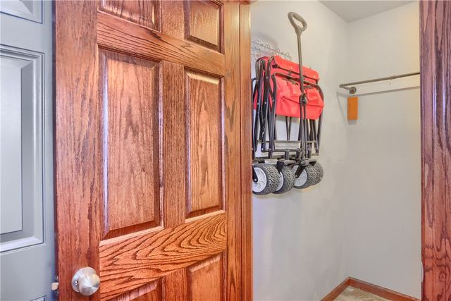 5306 Summit Dr, Hidden Valley, PA 15502