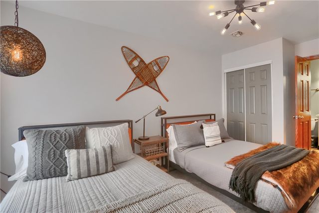 5306 Summit Dr, Hidden Valley, PA 15502