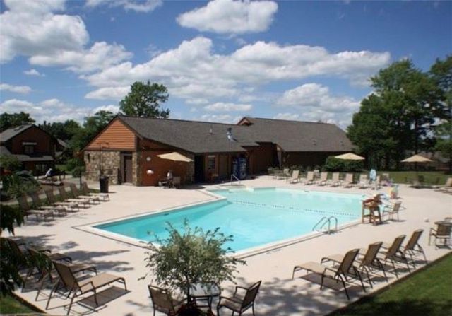 5306 Summit Dr, Hidden Valley, PA 15502