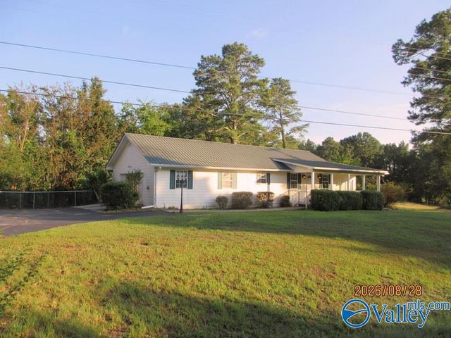 5638 Norris Mill Road, Hartselle, AL 35640