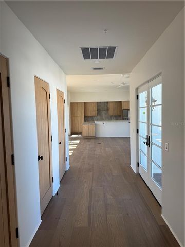 301 W COMSTOCK AVENUE, Winter Park, FL 32789