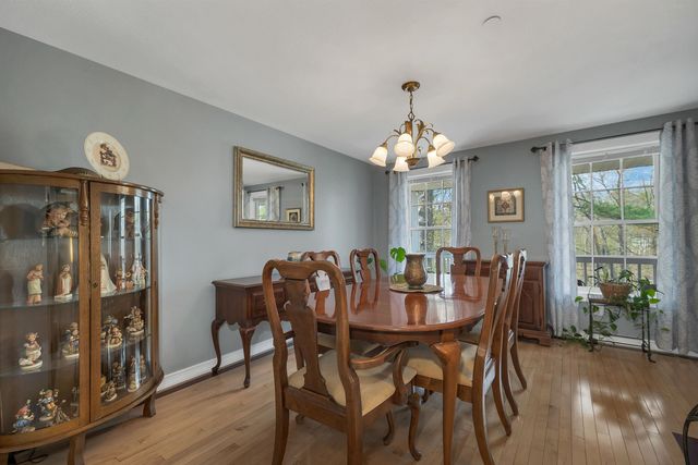 71 Auburn Road, Hooksett, NH 03106