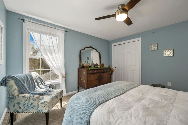 71 Auburn Road, Hooksett, NH 03106