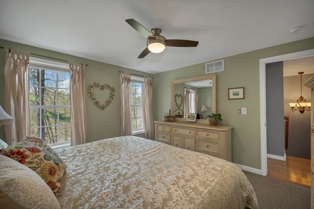 71 Auburn Road, Hooksett, NH 03106