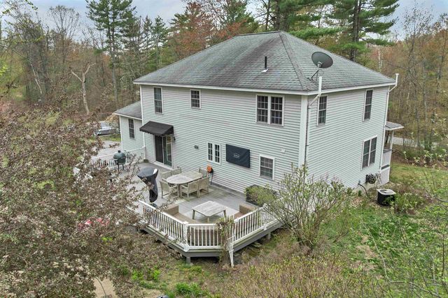 71 Auburn Road, Hooksett, NH 03106