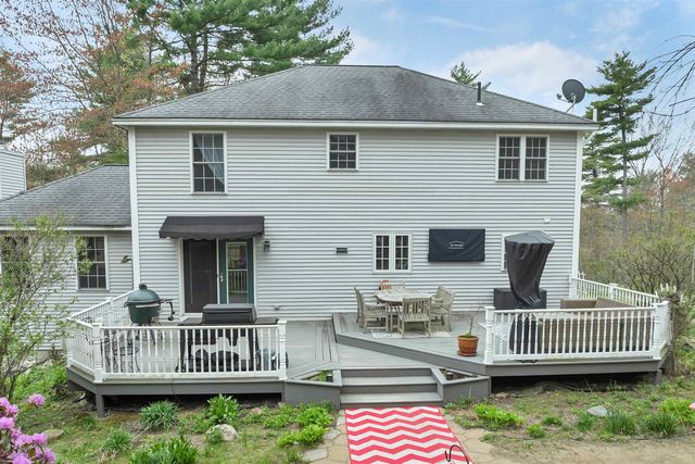 71 Auburn Road, Hooksett, NH 03106
