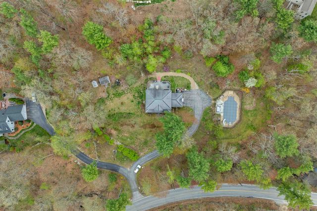 71 Auburn Road, Hooksett, NH 03106