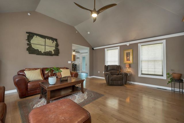 71 Auburn Road, Hooksett, NH 03106