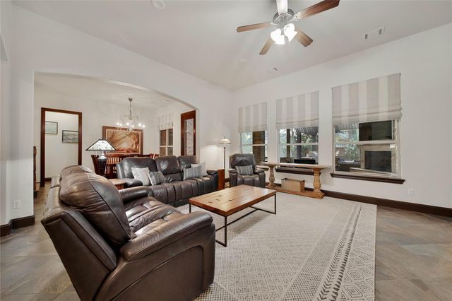 103 Playmoor Place, Montgomery, TX 77316
