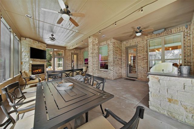 103 Playmoor Place, Montgomery, TX 77316