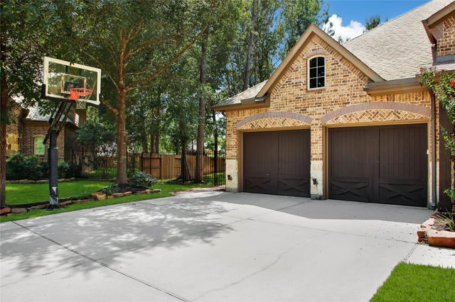 103 Playmoor Place, Montgomery, TX 77316