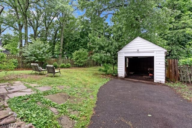 24 College Ave, Montclair Twp., NJ 07043