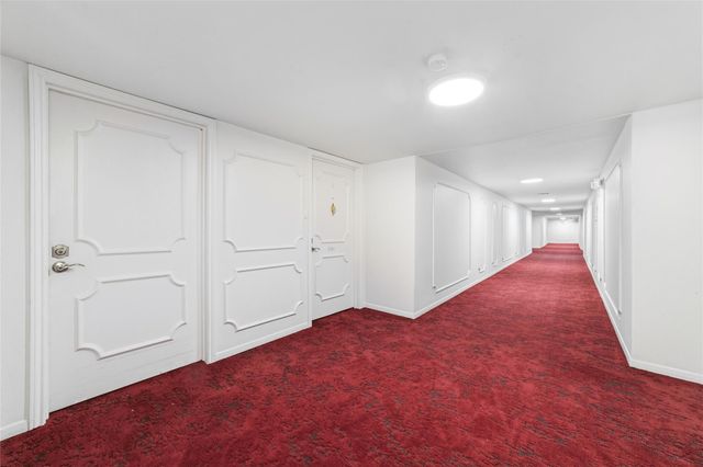 5050 Ambassador Way 309, Houston, TX 77056