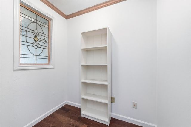 5050 Ambassador Way 309, Houston, TX 77056