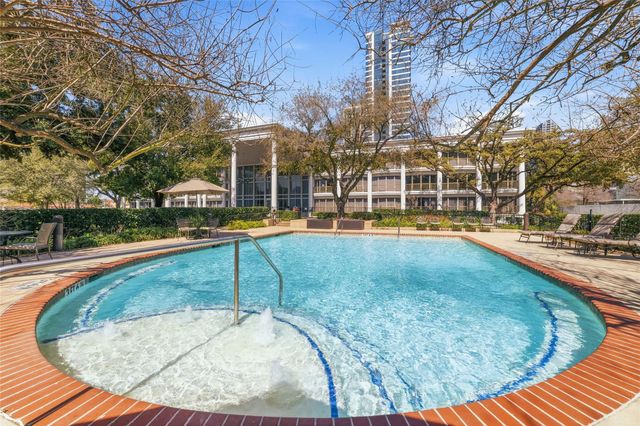 5050 Ambassador Way 309, Houston, TX 77056